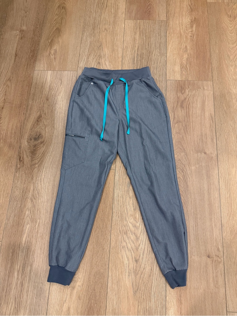 Figs grey scrub joggers technical collection size small